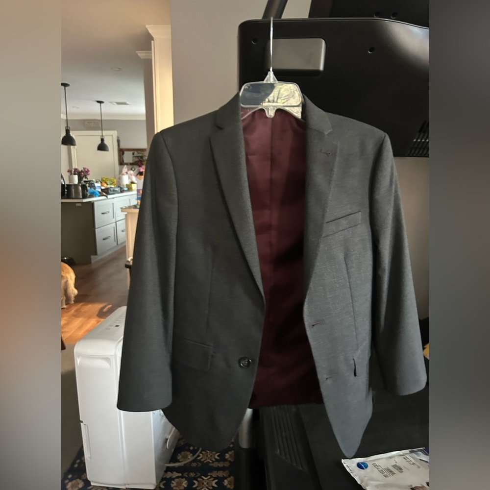 2 piece suit Joseph Abboud jot size 14.pants sz 18.   1 button missing on jacket